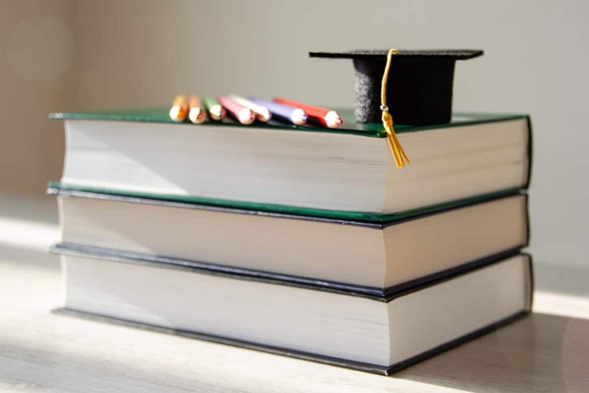 Prilika za studente EFSA-e: Otvoren konkurs za stipendiju „Mladen Čavaljuga“ u iznosu od 262,5 KM mjesečno
