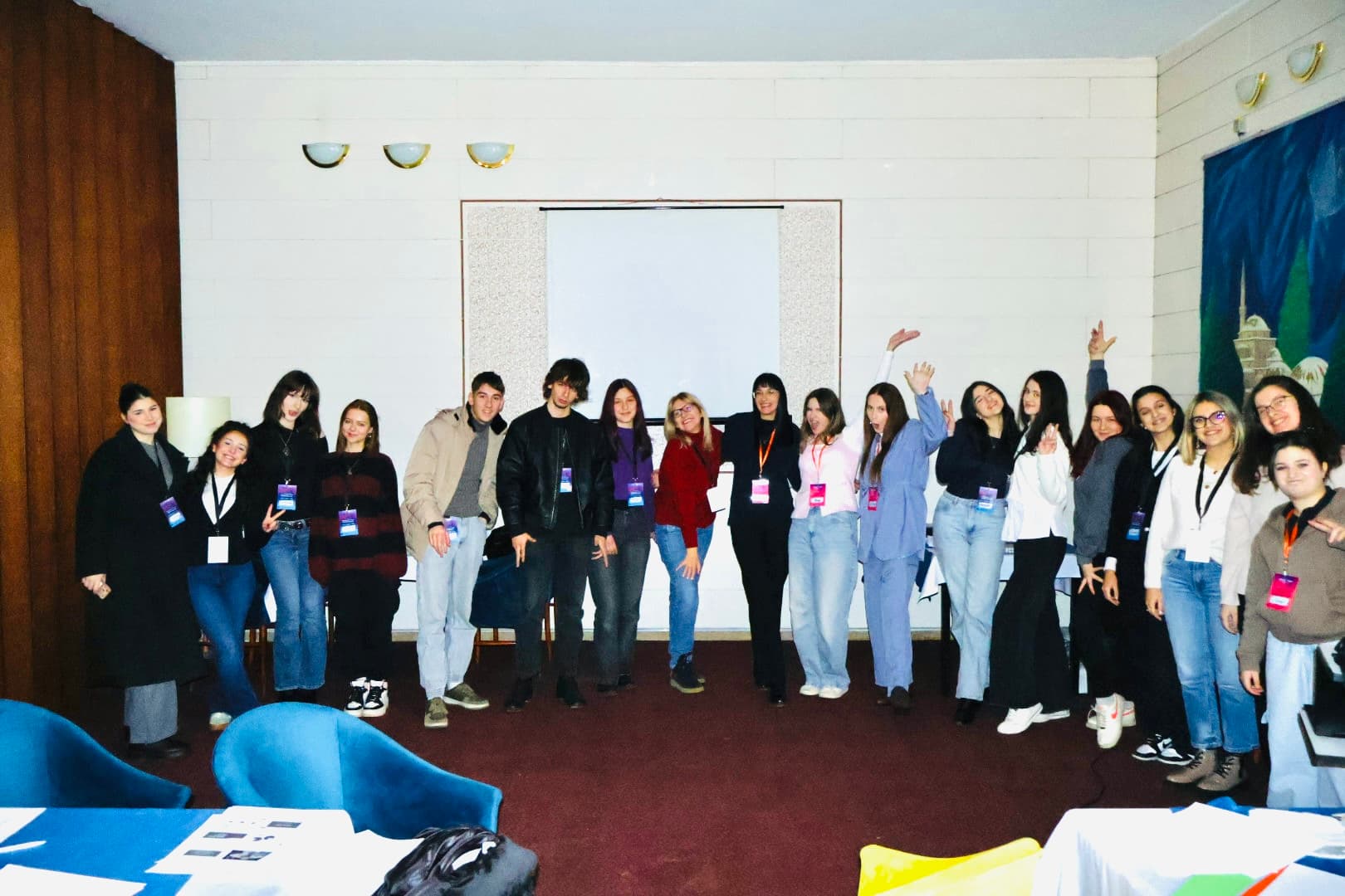 Mladi iz cijele BiH zajednički progovorili o stresu: „Pokret punkt – Tačka otpora stresu“ kao odgovor na stvarne potrebe mladih